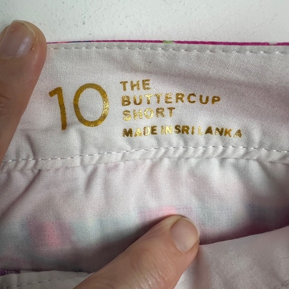 Lilly Pulitzer Buttercup Oh My Guava 9" Shorts 100% Cotton Preppy Scalloped 10 - Picture 8 of 11